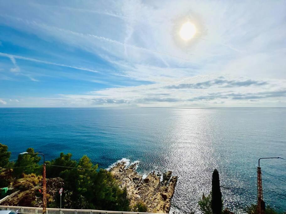 Suite Sunset 18 - Fronte Mare Sanremo Exterior photo